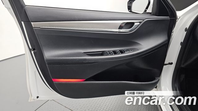 Hyundai Grandeur (IG) 2.5 Premium 2023 — фото 24