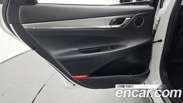 Hyundai Grandeur (IG) 2.5 Premium 2023 — фото 25