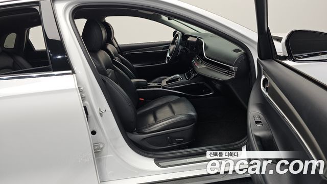 Hyundai Grandeur (IG) 2.5 Premium 2023 — фото 26