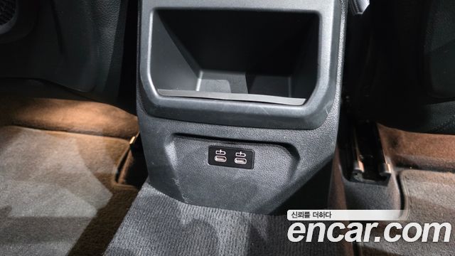 BMW 1 Series (F40) 120i Advantage 2022 — фото 36