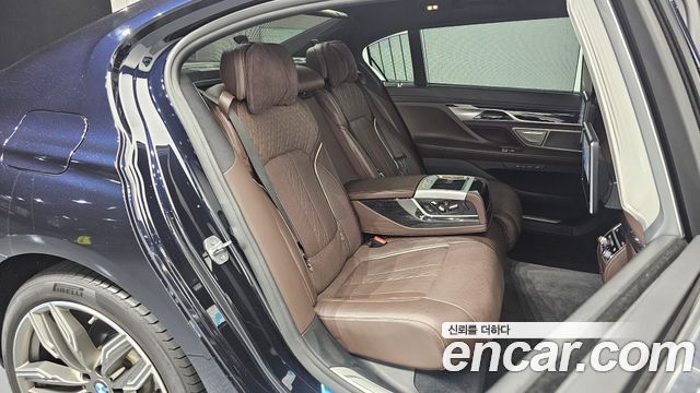 BMW 7 Series (G11) 730Ld xDrive M Sport 2018 — фото 11