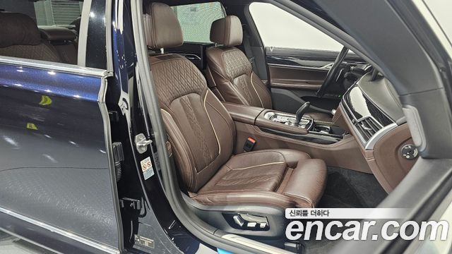 BMW 7 Series (G11) 730Ld xDrive M Sport 2018 — фото 12