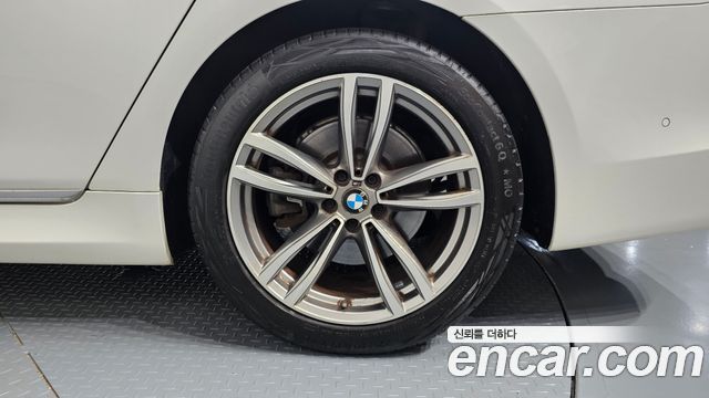 BMW 7 Series (G11) 740e iPerformance M Sport 2019 — фото 5