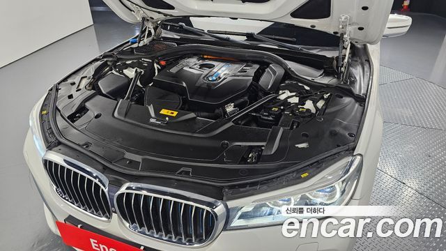 BMW 7 Series (G11) 740e iPerformance M Sport 2019 — фото 6