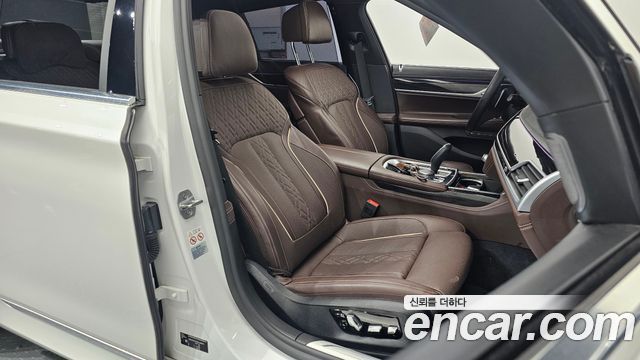 BMW 7 Series (G11) 740e iPerformance M Sport 2019 — фото 12
