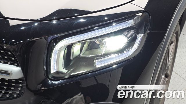 Mercedes-Benz GLB-Class (X247) GLB250 4MATIC 2023 — фото 28