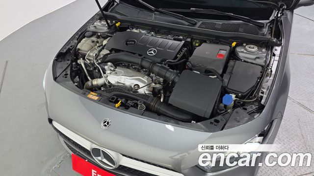 Mercedes-Benz A-Class (W177) A220 Sedan 2020 — фото 6