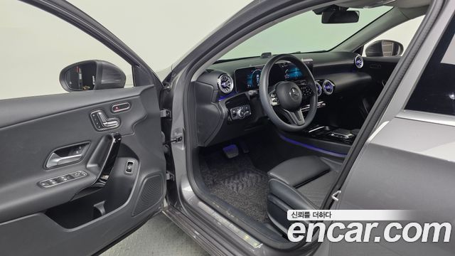 Mercedes-Benz A-Class (W177) A220 Sedan 2020 — фото 10