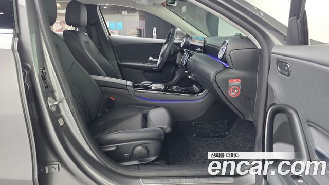 Mercedes-Benz A-Class (W177) A220 Sedan 2020 — фото 15