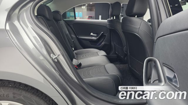 Mercedes-Benz A-Class (W177) A220 Sedan 2020 — фото 16