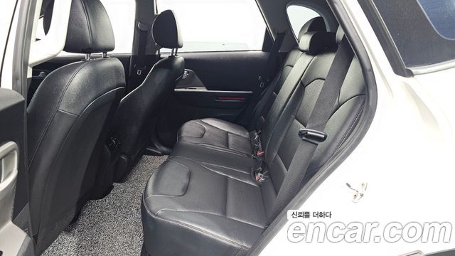 Kia Niro Plus Air 2023 — фото 12