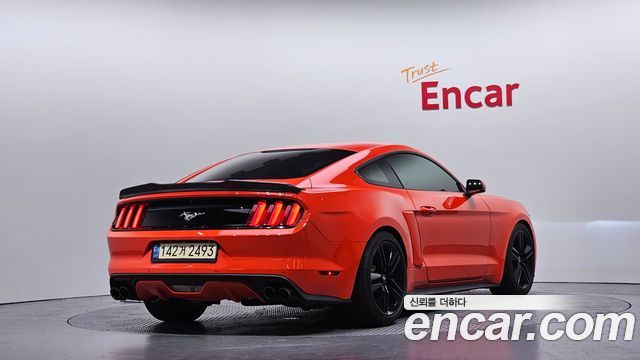 Ford Mustang Coupe 2015 — фото 2