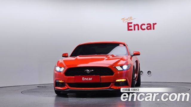 Ford Mustang Coupe 2015 — фото 3