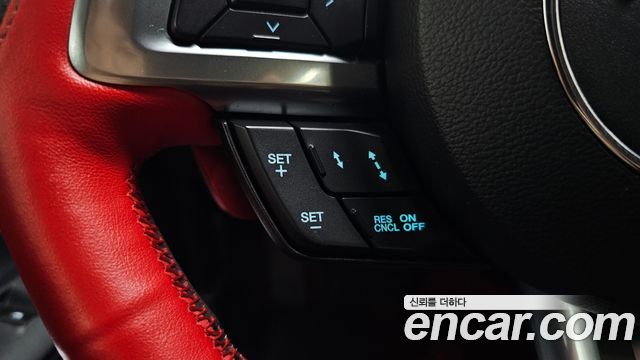 Ford Mustang Coupe 2015 — фото 12