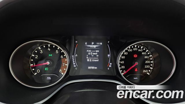 Jeep Compass (II) 2.4 Longitude AWD 2019 — фото 8