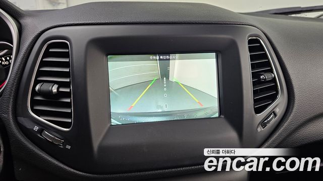 Jeep Compass (II) 2.4 Longitude AWD 2019 — фото 15