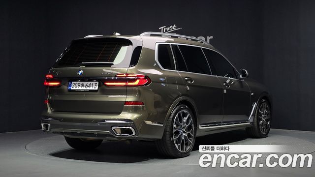 BMW X7 (G07) xDrive 40i M Sport 7STR 2025 — фото 2