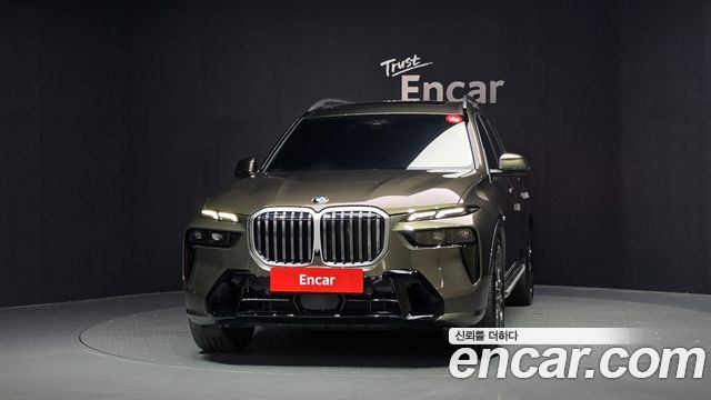 BMW X7 (G07) xDrive 40i M Sport 7STR 2025 — фото 3