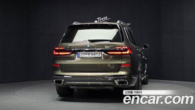 BMW X7 (G07) xDrive 40i M Sport 7STR 2025 — фото 4