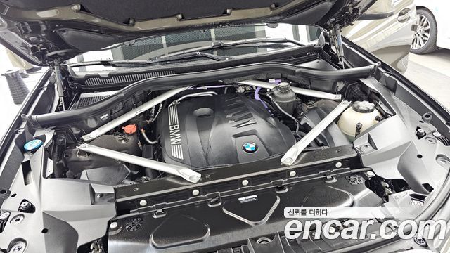 BMW X7 (G07) xDrive 40i M Sport 7STR 2025 — фото 6