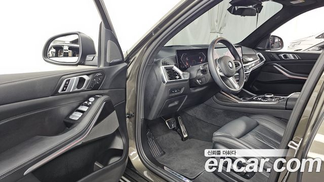 BMW X7 (G07) xDrive 40i M Sport 7STR 2025 — фото 10