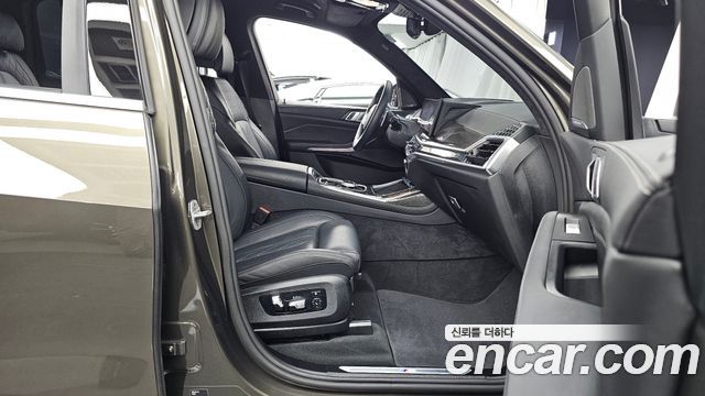 BMW X7 (G07) xDrive 40i M Sport 7STR 2025 — фото 11