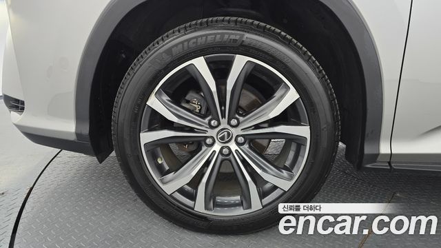 Lexus RX450h (IV) Executive 2018 — фото 5