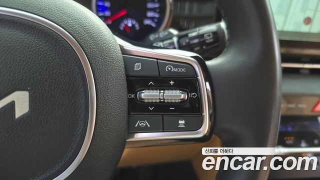 Kia Carnival (IV) Gasoline 9-Seater Prestige 2023 — фото 17