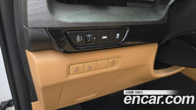 Kia Carnival (IV) Gasoline 9-Seater Prestige 2023 — фото 18