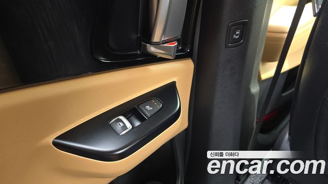 Kia Carnival (IV) Gasoline 9-Seater Prestige 2023 — фото 19