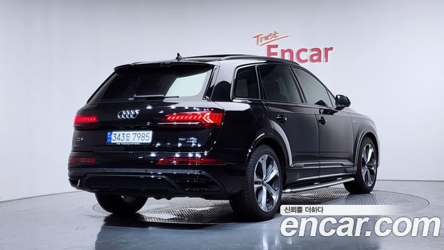 Audi Q7 (4M) 55 TFSI Quattro Premium 2023 — фото 2