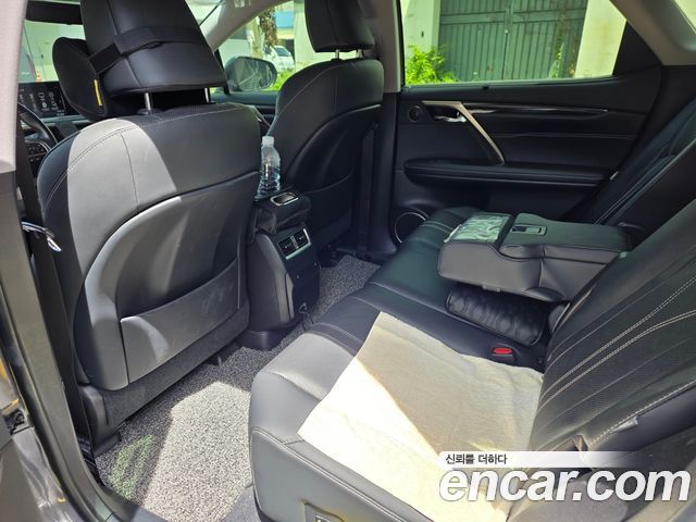 Lexus RX450h (IV) Executive 2022 — фото 16