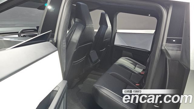 Tesla Cybertruck AWD 2024 — фото 12