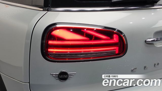MINI Cooper Clubman Classic 2nd 2023 — фото 29