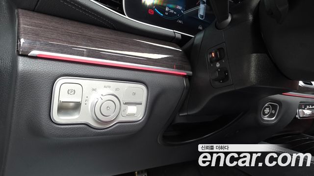 Mercedes-Benz GLE-Class (W167) GLE400d 4MATIC Coupe 2023 — фото 18