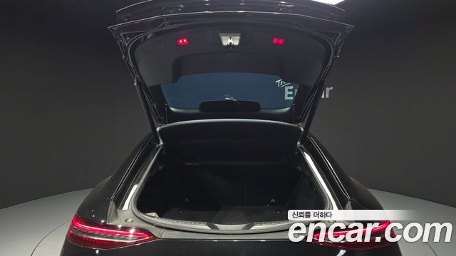 Mercedes-Benz AMG GT 4Door 63 S 4MATIC+ 2020 — фото 19