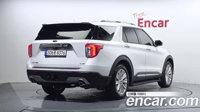 Ford Explorer (VI) 2.3 LimIted 4WD 2020 — фото 2