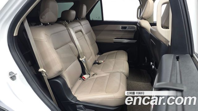Ford Explorer (VI) 2.3 LimIted 4WD 2020 — фото 11