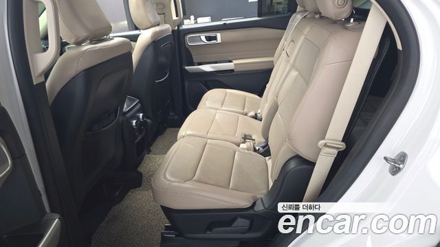 Ford Explorer (VI) 2.3 LimIted 4WD 2020 — фото 12