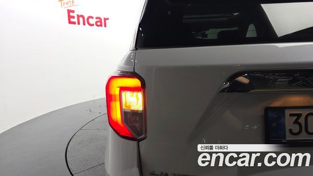 Ford Explorer (VI) 2.3 LimIted 4WD 2020 — фото 23