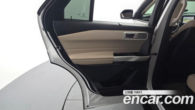 Ford Explorer (VI) 2.3 LimIted 4WD 2020 — фото 25