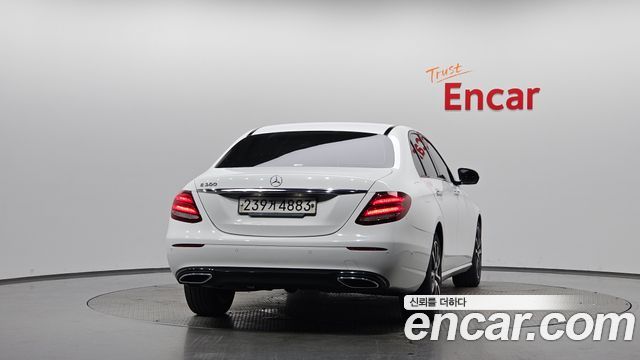 Mercedes-Benz E-Class (W213) E250 Avantgarde 2020 — фото 4