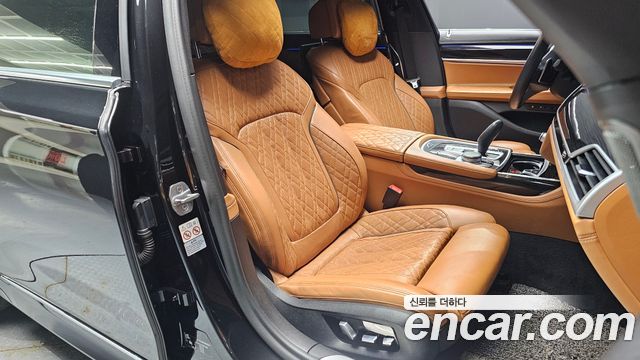 BMW 7 Series (G11) 730Ld xDrive M Sport 2020 — фото 11