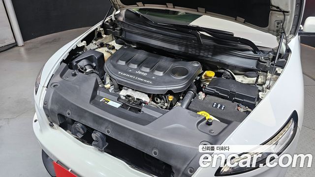 Jeep Cherokee (KL) 2.2 Diesel Longitude AWD 2016 — фото 6