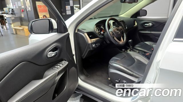 Jeep Cherokee (KL) 2.2 Diesel Longitude AWD 2016 — фото 10
