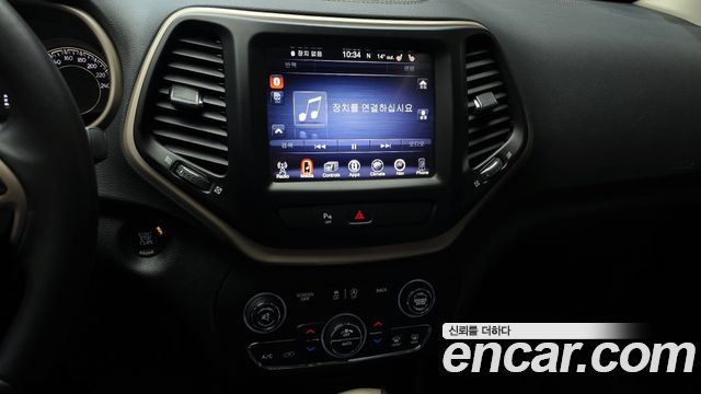 Jeep Cherokee (KL) 2.2 Diesel Longitude AWD 2016 — фото 14