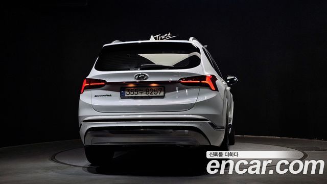 Hyundai Santa Fe Diesel 2.2 2WD Calligraphy 2021 — фото 4