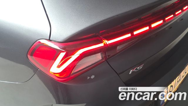 Kia K5 Hybrid (III) Signature 2022 — фото 23
