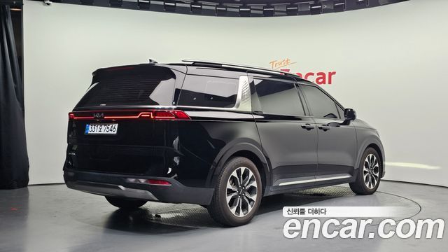 Kia Carnival (IV) Gasoline 7-Seater Signature 2023 — фото 2