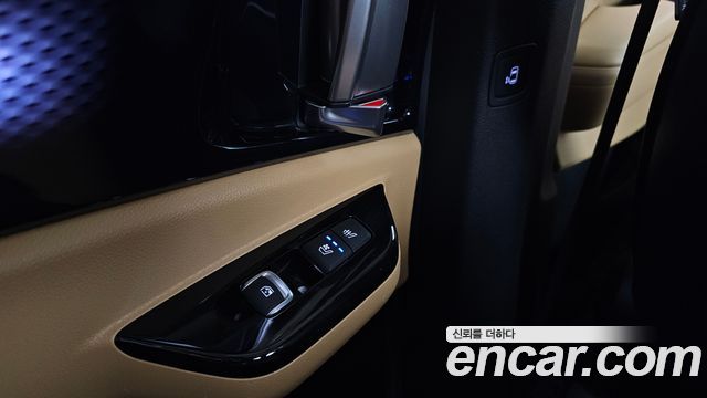 Kia Carnival (IV) Gasoline 7-Seater Signature 2023 — фото 19